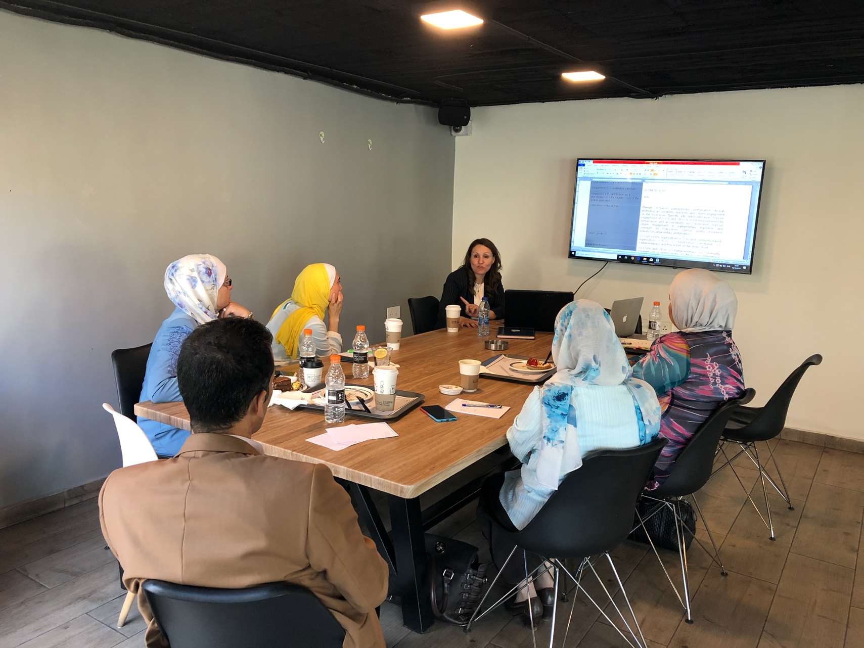 تدريب ضباط ارتباط الالتزام الاول حول كيفية قراءة المشاريع التي تتقدم لطلبات الحصول على موافقات التمويل الأجنبي